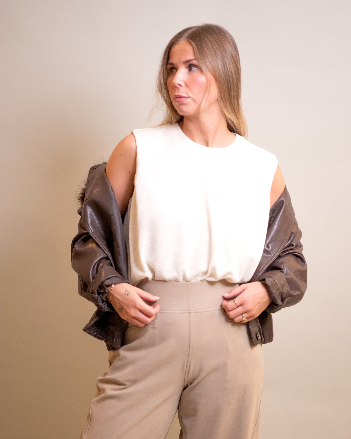 An easy fall outfit formula for jeans, tops and jackets